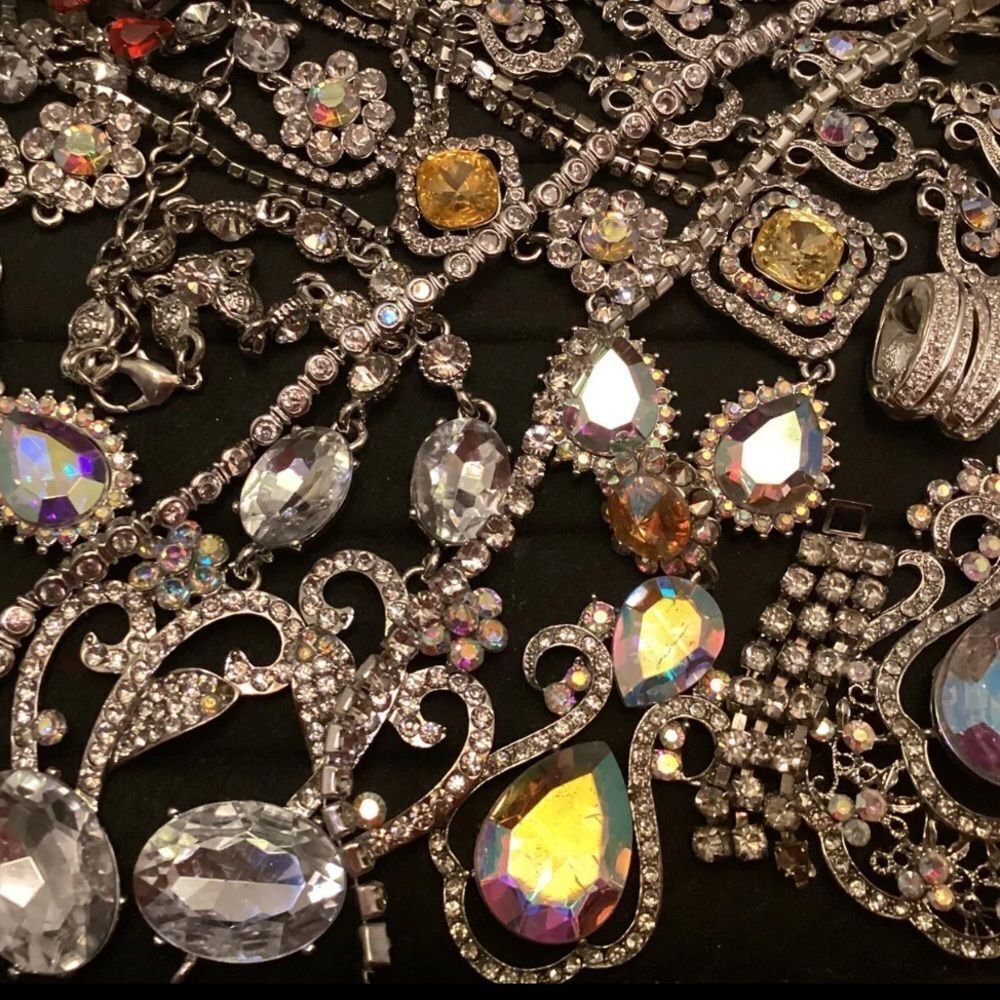 1/2 Lb Vtg 2 Now Estate Costume Jewelry Lot~ Signed All Wearable crafts junk